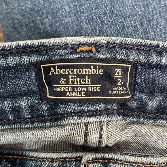 Abercrombie & Fitch Harper Ankle Jeans Women's Size 26/2R Blue Low Rise Raw Hem - Picture 13 of 16